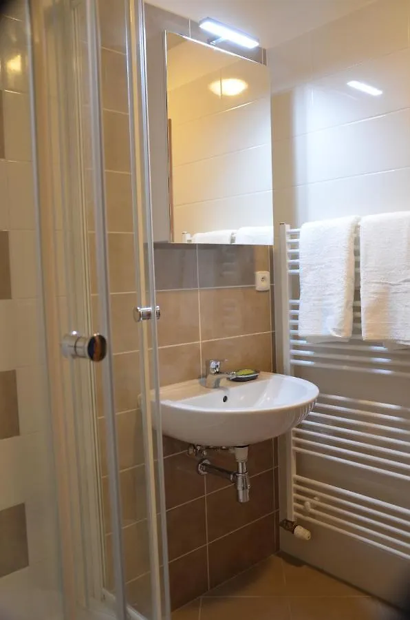 New Apartment With Garage Parking Brno