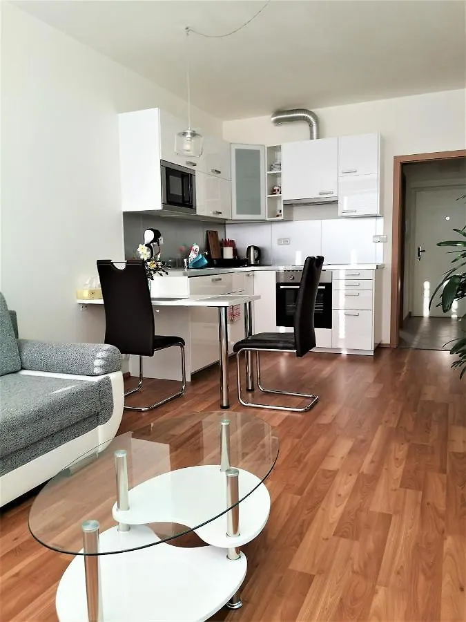 New Apartment With Garage Parking برنو 0*,  جمهورية التشيك